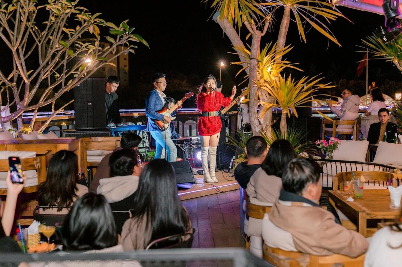 Ngon Avatar Hotel Pleiku Buitenkant foto